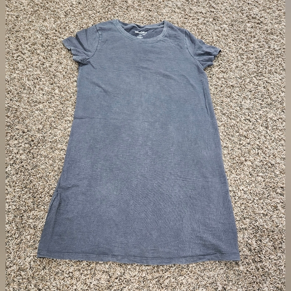 Universal Thread Dresses & Skirts - Lightweight Tee Dress